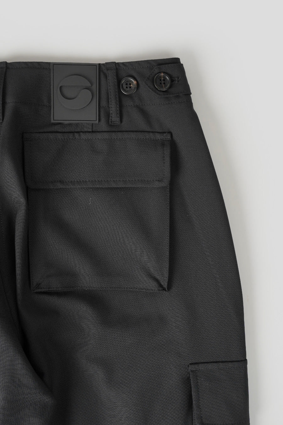 PANTALON TAILORED WIDE LEG CARGO NOIR - Image 4